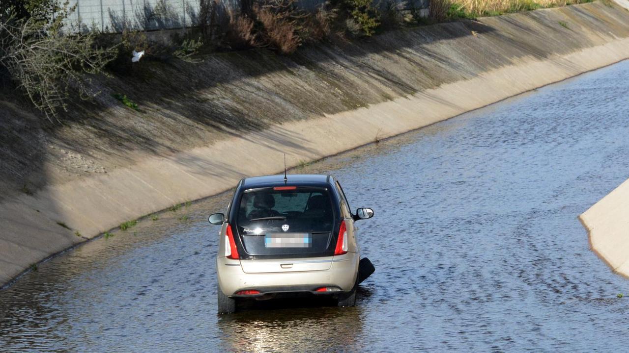 Con l’auto nel Siligheddu: aveva bevuto