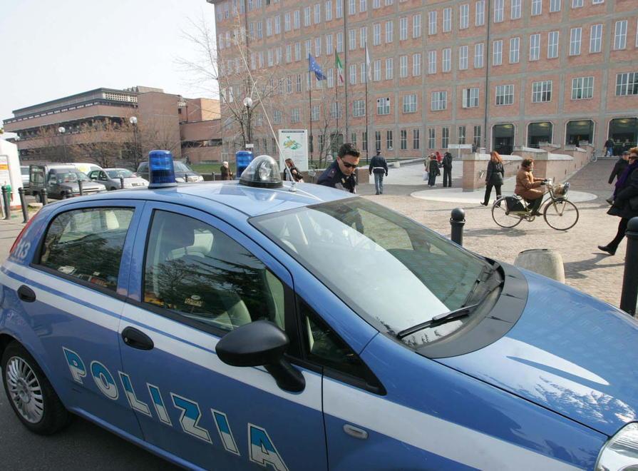 Reggio Emilia, raffica di furti fra i malati: preso il ladro dell’ospedale 