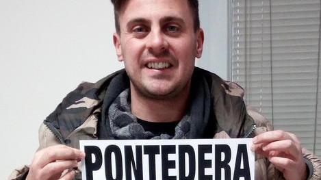 IN TANTI A RITIRARE LA LOCANDINA DELL’IMPRESA