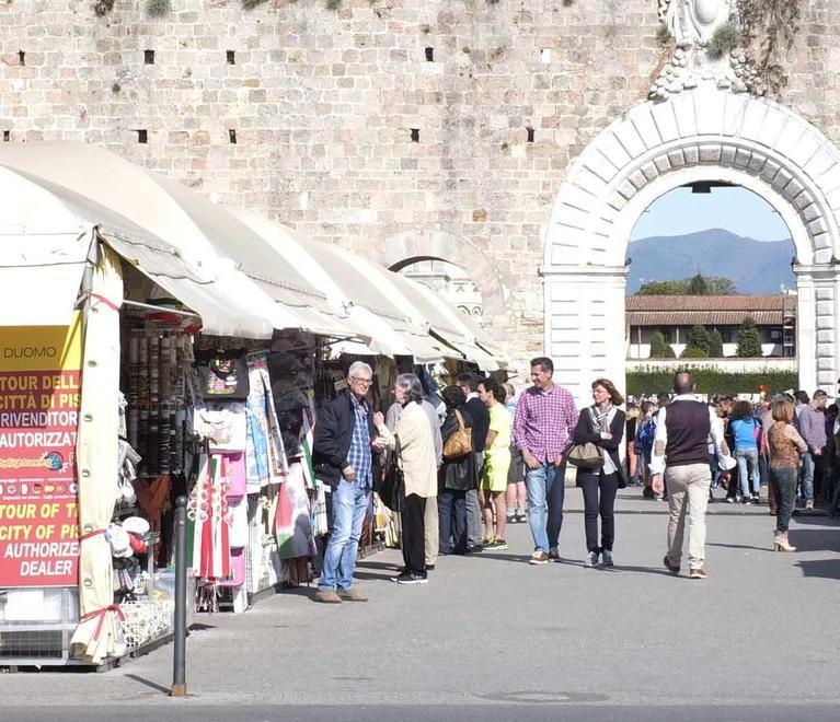 La “cacciata” sei anni fa ma la soluzione non c’è
