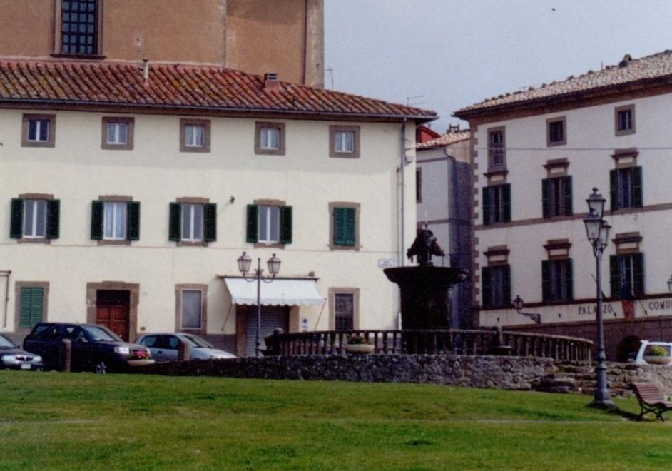 Scatta l’allarme: «È scomparsa» E invece era a mangiare una pizza