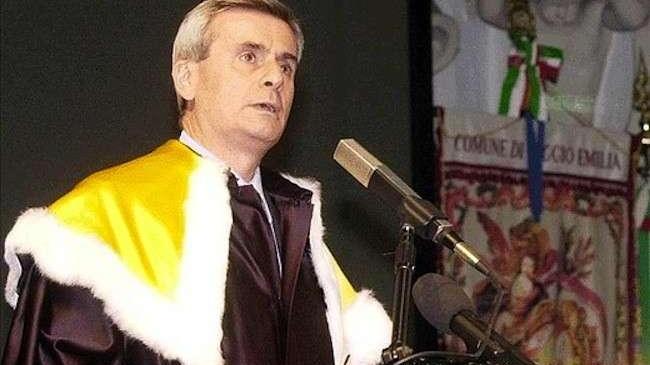 Modena, il vescovo Erio incontra la vedova Biagi insieme ai giovani