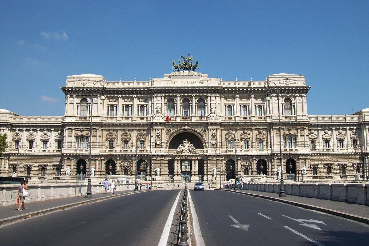 Uccise la moglie malata di Alzheimer, la Cassazione conferma la condanna: "No attenuante etica"
