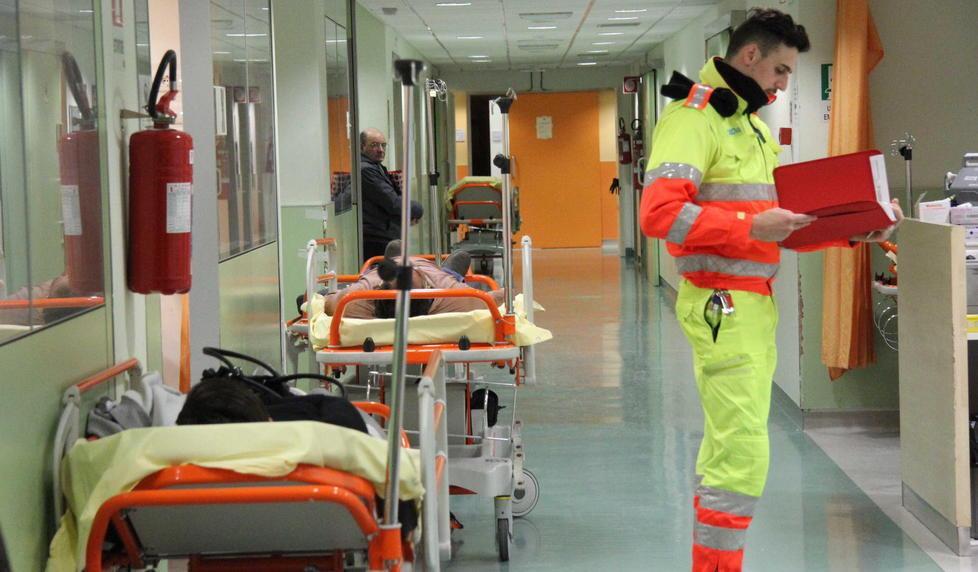 Ospedale, la carica dei centomila 