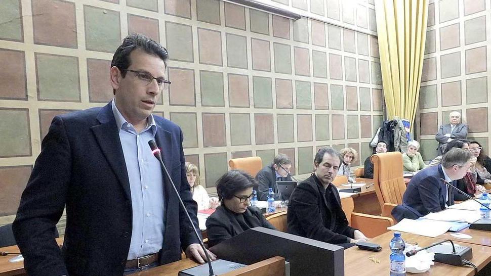 Centrodestra, Latrofa contromossa in vista e incontro sul litorale