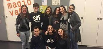 I ragazzi delle terze in prima linea nella lotta al cancro
