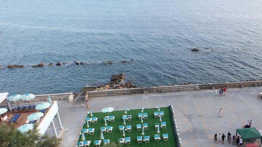 Piattaforme sulle scogliere la Lega navale ci prova