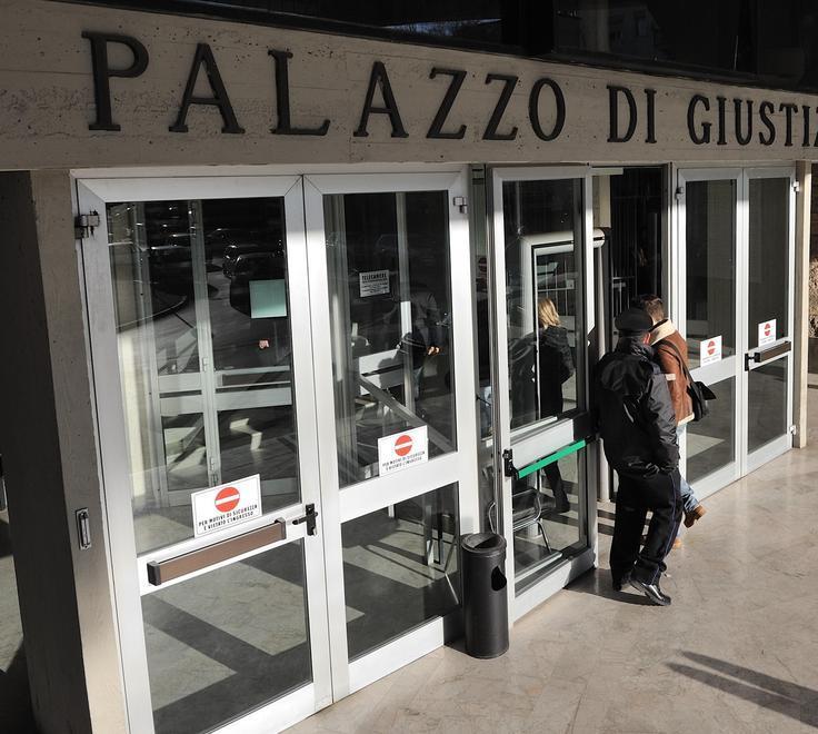 Circonvenzione d’incapace Una donna sotto processo 