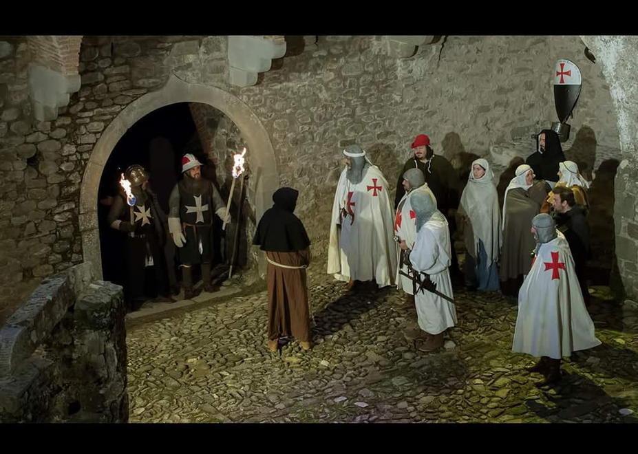 Ciak si gira in Lunigiana, a Lusuolo il set gotico 