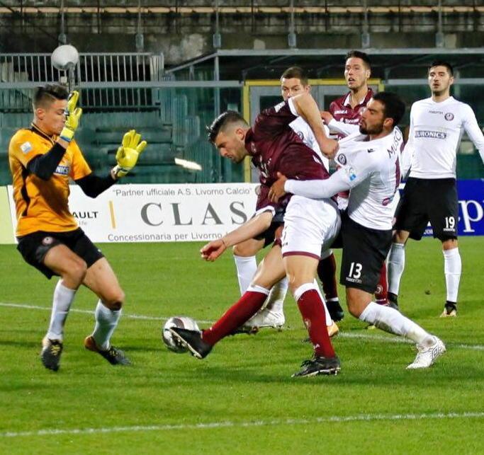 Arezzo-Livorno anticipata alle ore 14.30