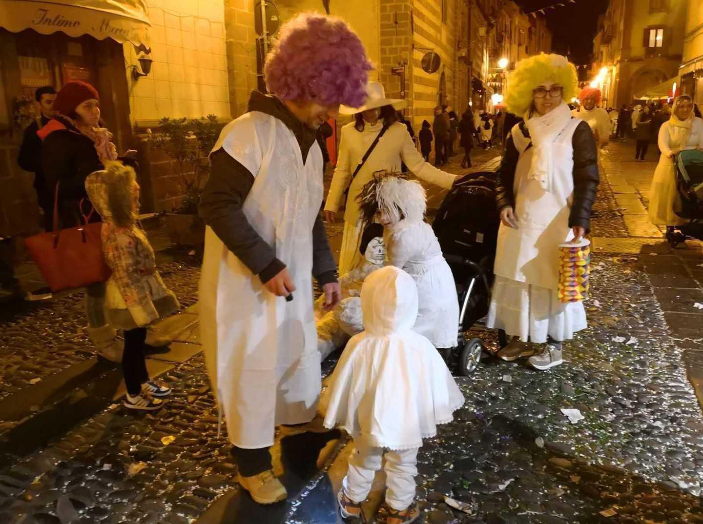 Bosa, un Karrasegare senza pienone 