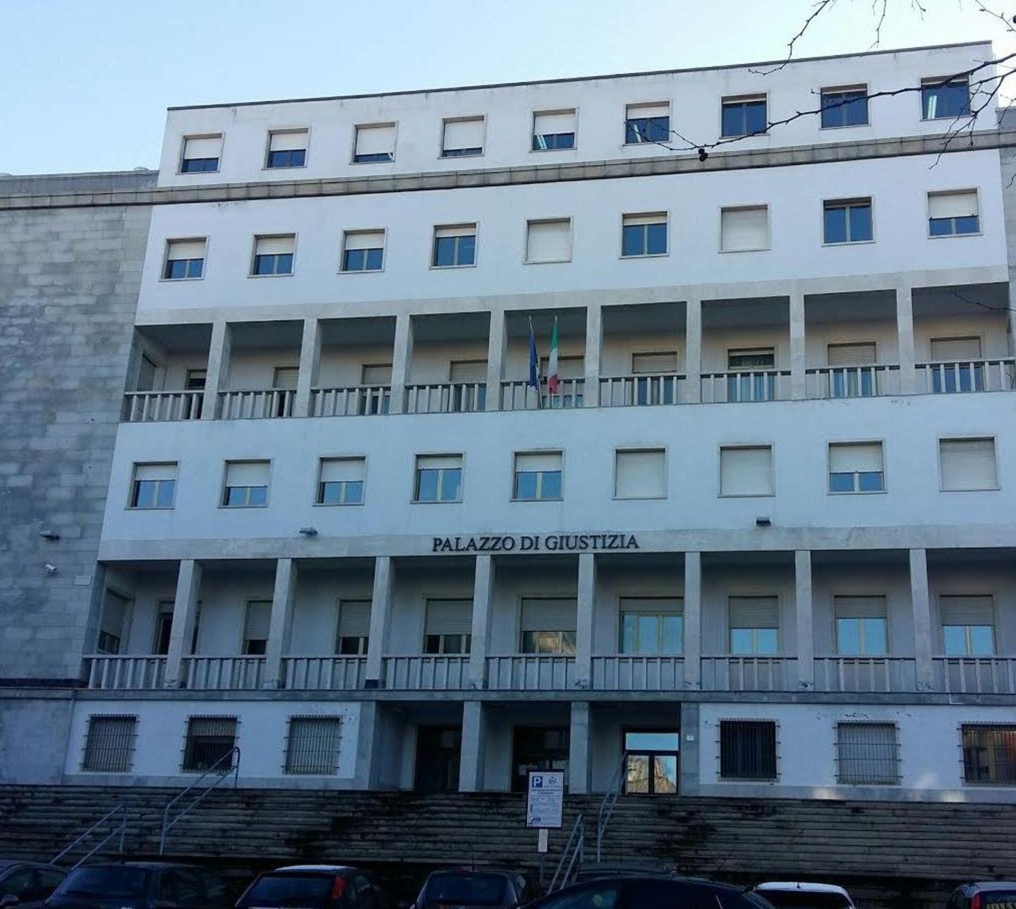 Banda dei furti a giudizio: 3 condanne e 2 assoluzioni 