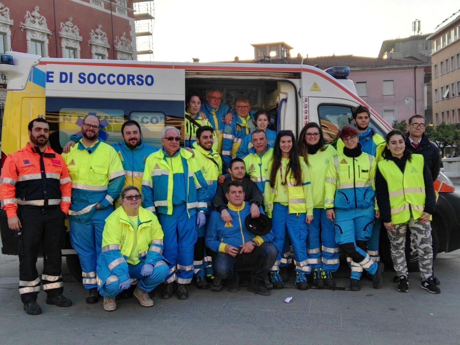 Un gruppo di volontari