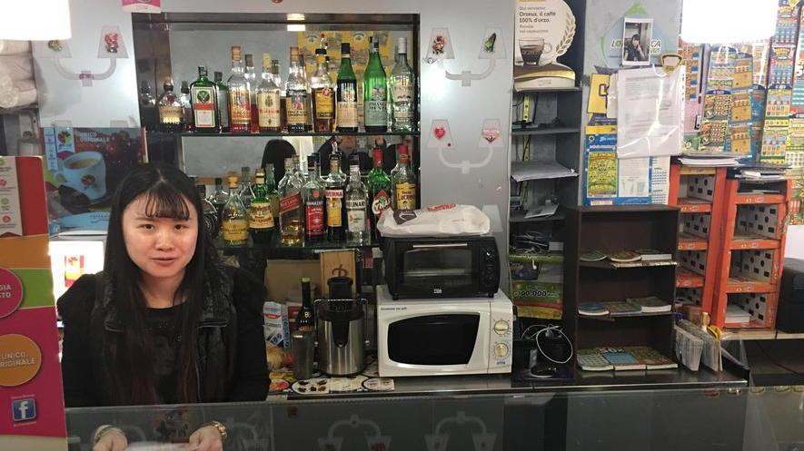 No comment di sindaco e vice di fronte alle attività chiuse