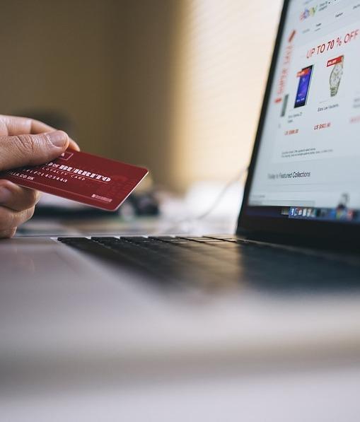 Acquisti online, isola terza e prima nel sud