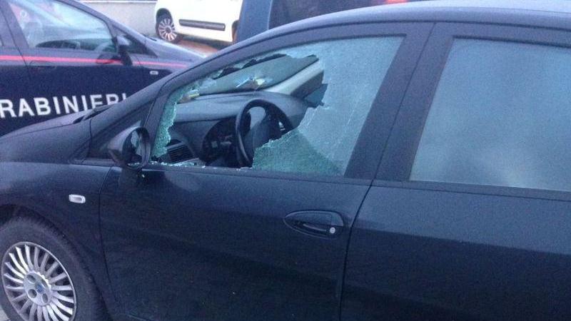 Ancora vandali e furti sulle auto