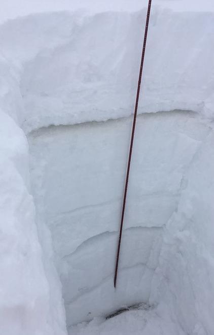 Il Cai: «Neve pericolosa» 