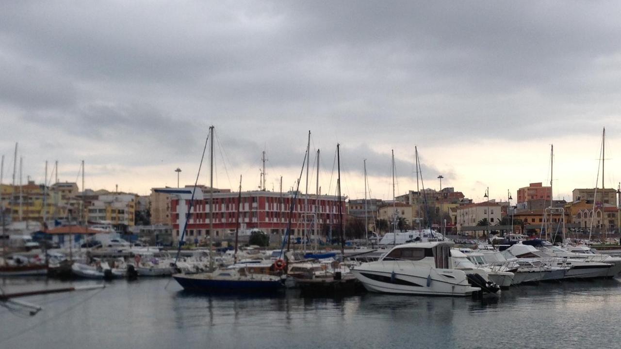Pontili pericolanti, diportisti senza approdo