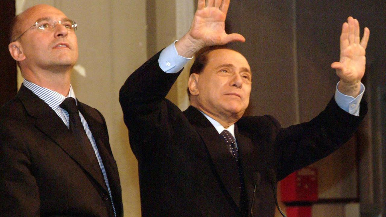 Berlusconi non ci sarà Renzi forse, torna Di Maio 