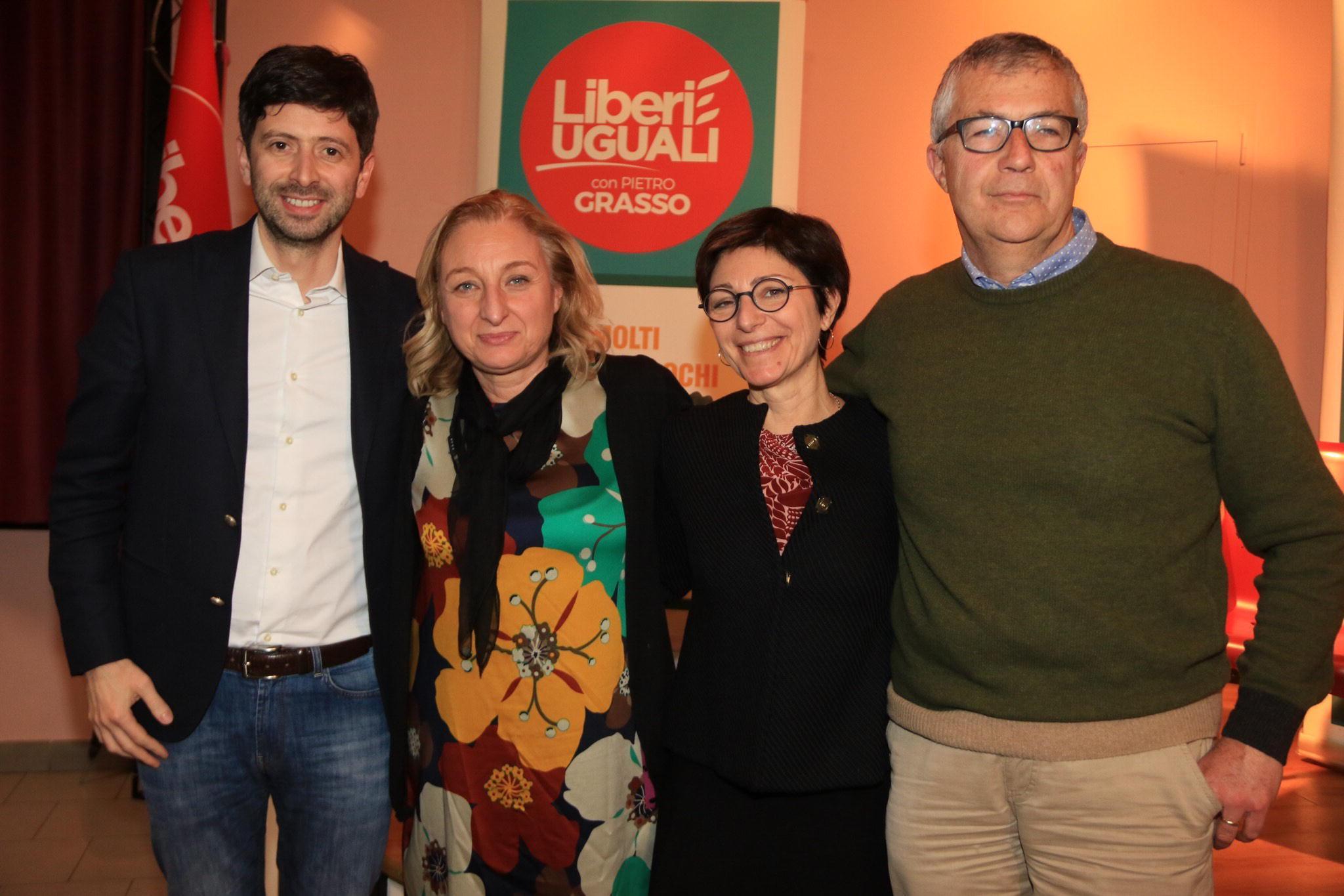 Roberto Speranza con, da sinistra, Angela Riviello, Roberta Agostini e Luca Mori (foto Sproviero Batavia) 