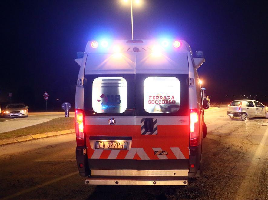 Donna di 39 anni partorisce in ambulanza tra Pavullo e Sassuolo
