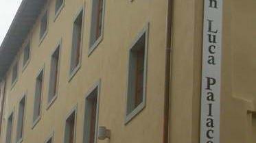 Domenica alternativa Musica e film in scena al cineforum