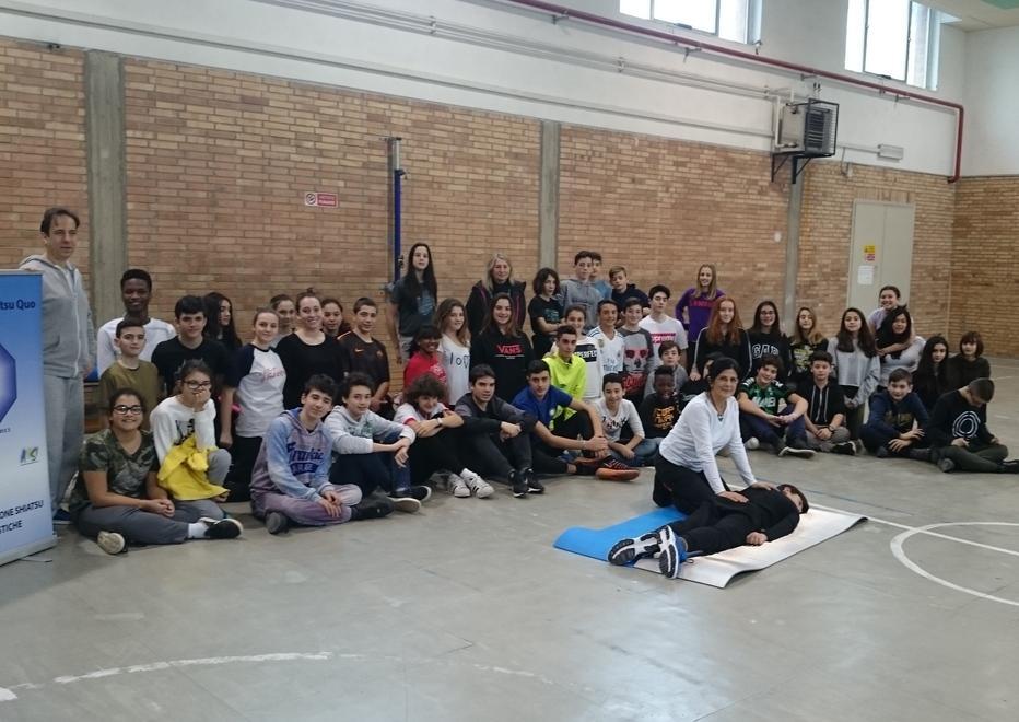 Tutti in palestra... per il massaggio Le Micali a scuola di Shiatsu