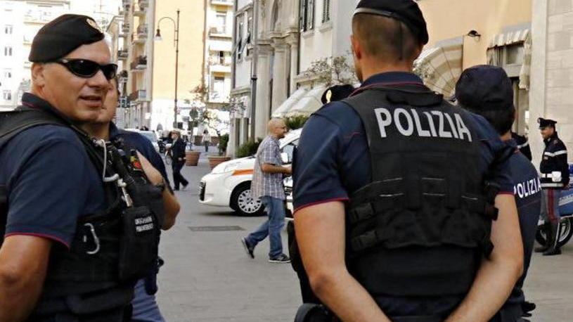Ruba nel centro medico: denunciato un fisioterapista