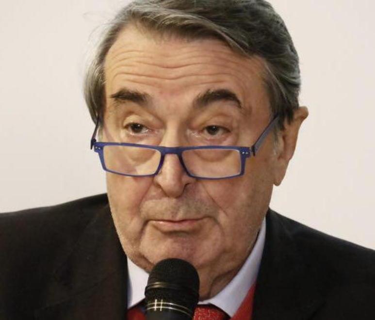 Le barche devono traslocare a fine settembre 