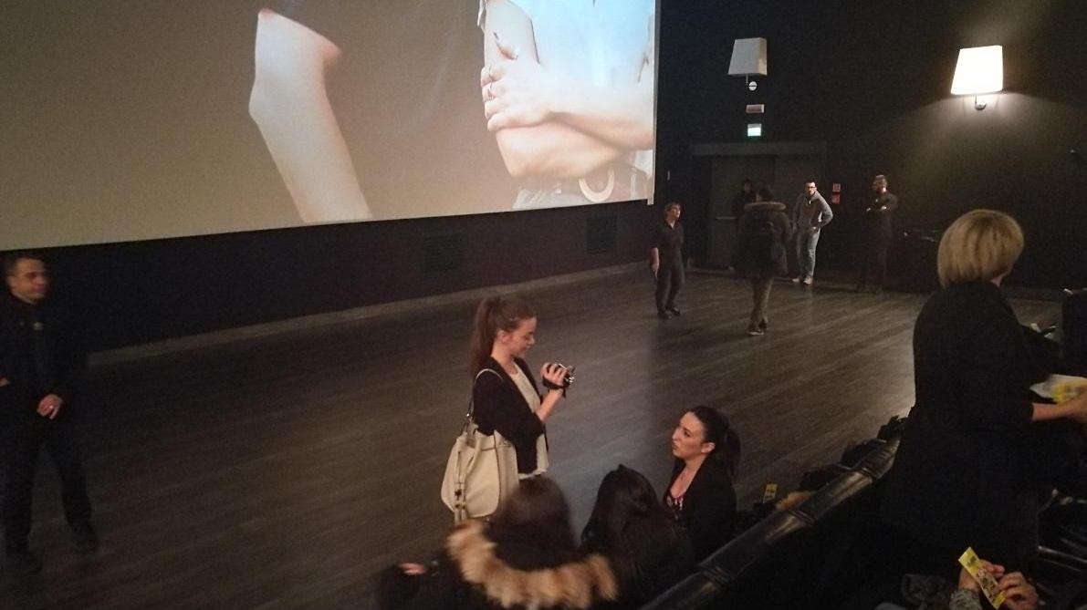 Le interviste in sala durante l'anteprima di Ligabue