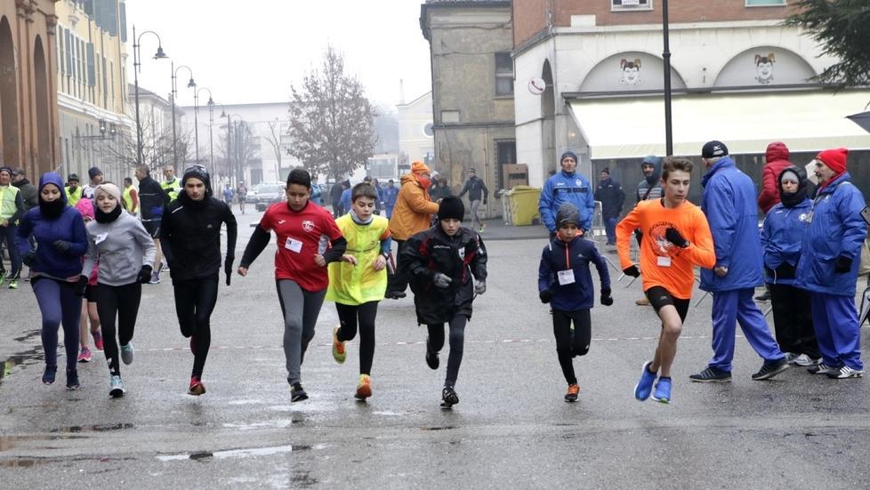 La pioggia non la spunta In 300 alla “Otto Comuni” 