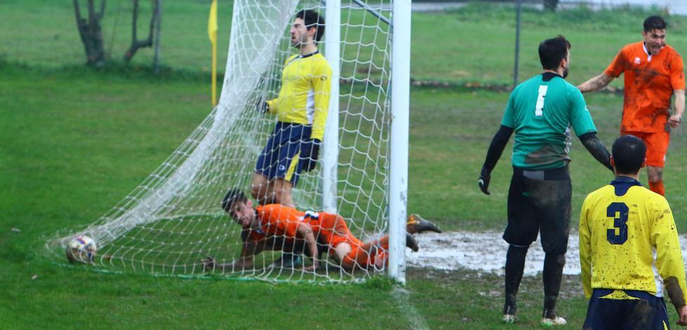 Corlo, poker nel derby 