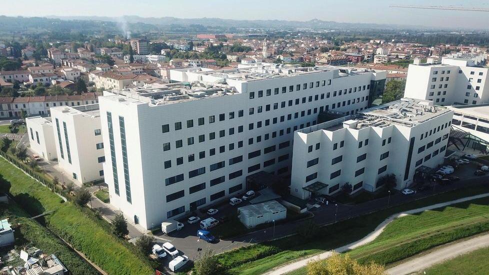 Sanità: il medico gratis non c’è, ma spunta in 48 ore se paghi