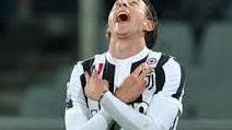 Lory con la maglia di Bernardeschi conquista il web