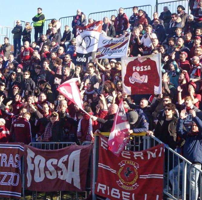 Arezzo in agitazione per gli stipendi, c’è aria di 0-3 a tavolino