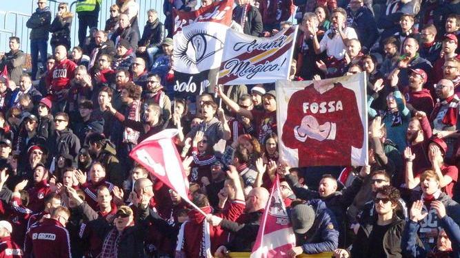 Arezzo in agitazione per gli stipendi, c’è aria di 0-3 a tavolino