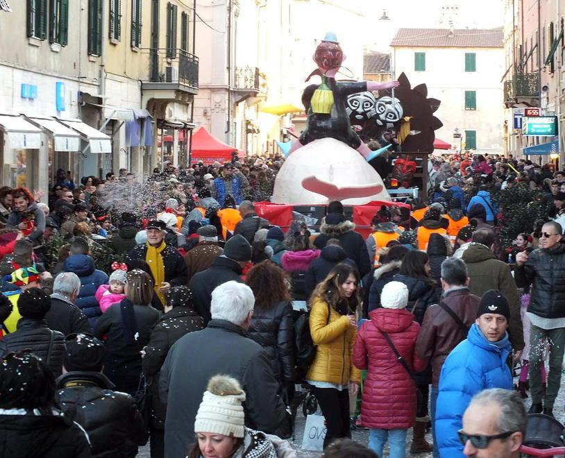 Successo del Carnevale e con spazi adeguati si raddoppiano i carri 