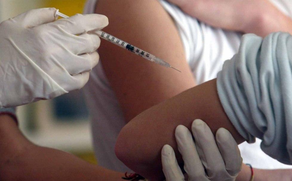 Vaccini, in 144 non in regola fuori da nido e asilo 