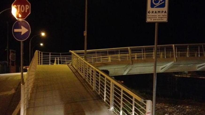 Cartello per i disabili ma incomprensibile
