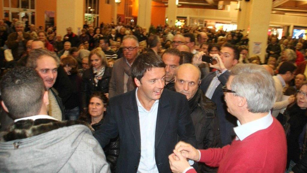 Elezioni, Matteo Renzi fa tappa a Livorno