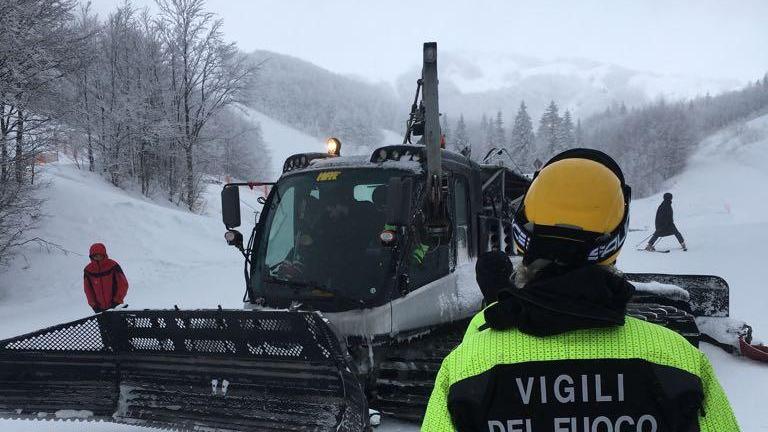 Soccorritori al lavoro