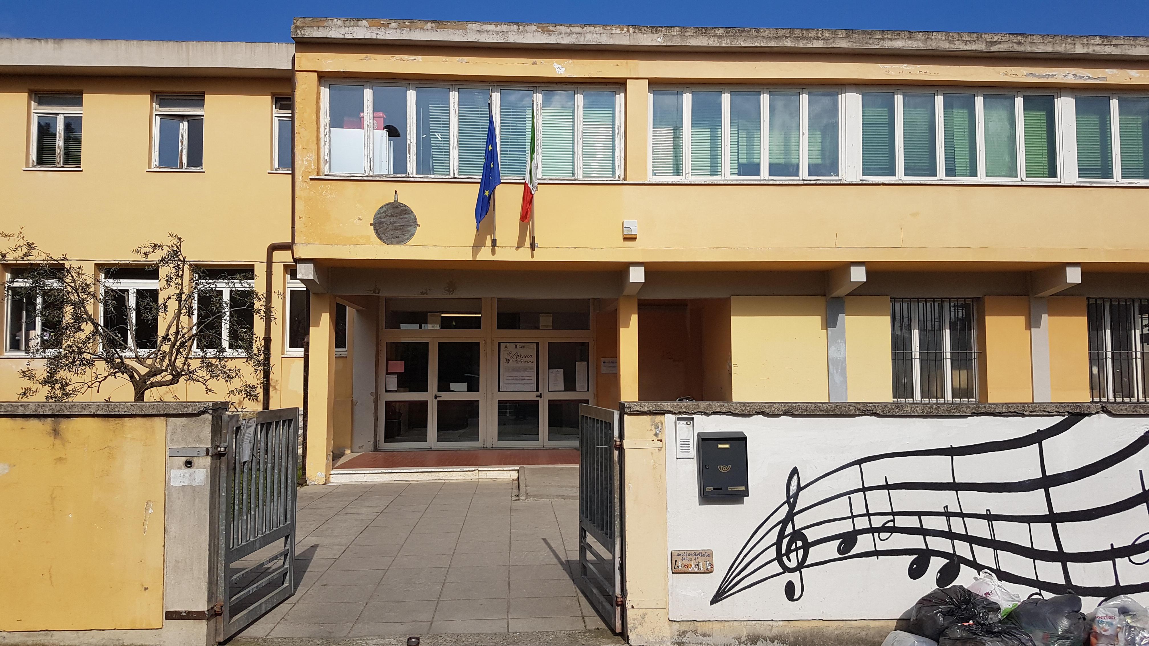 La scuola media presa di mira dai ladri