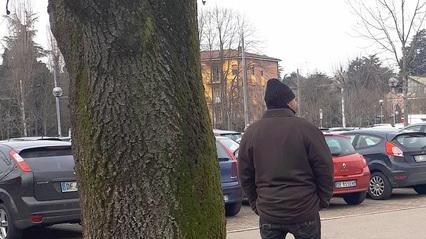 Posteggiatori abusivi sempre all’opera