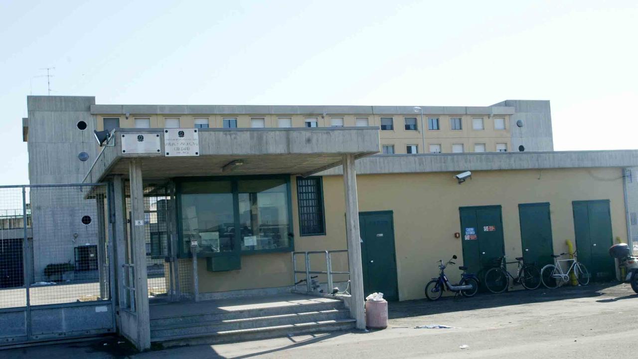Terrorismo, detenuto di 27 anni si dice "pronto a combattere": espulso