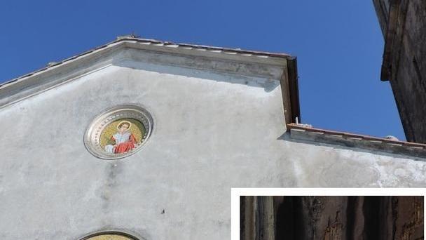 Il parroco nega la sala ai cittadini
