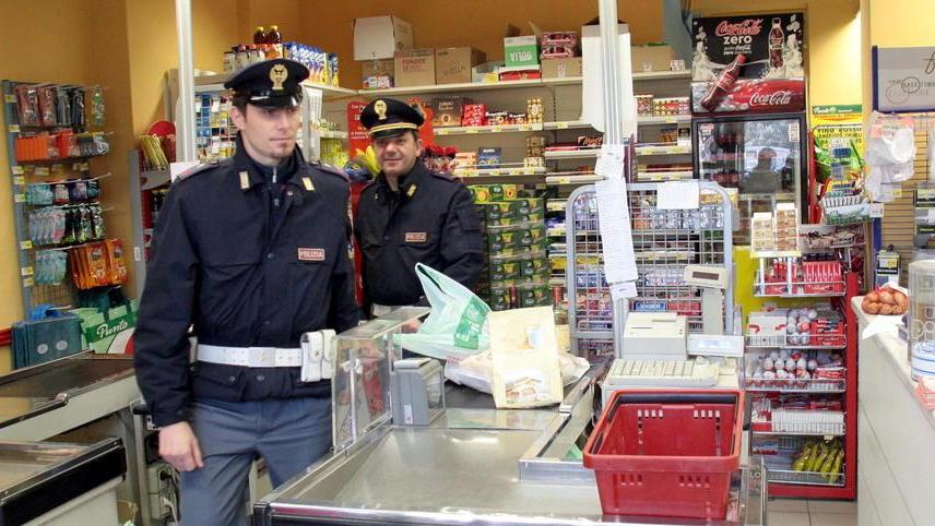 Ricettazione dopo le razzie. È allarme furti nei market