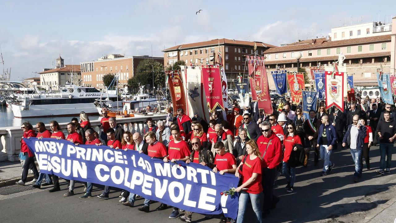 Una manifestazione per non dimenticare la tragedia