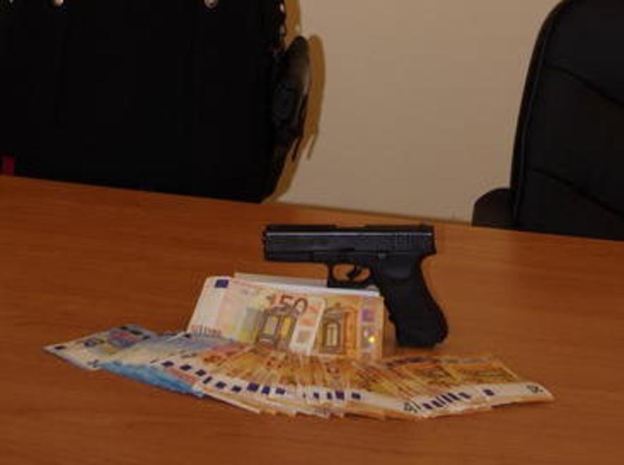 Pistola nell’officina L’arma serviva ai fratelli estorsori