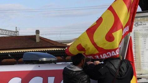 Guerra legale tra sindacati per un volantino diffamatorio
