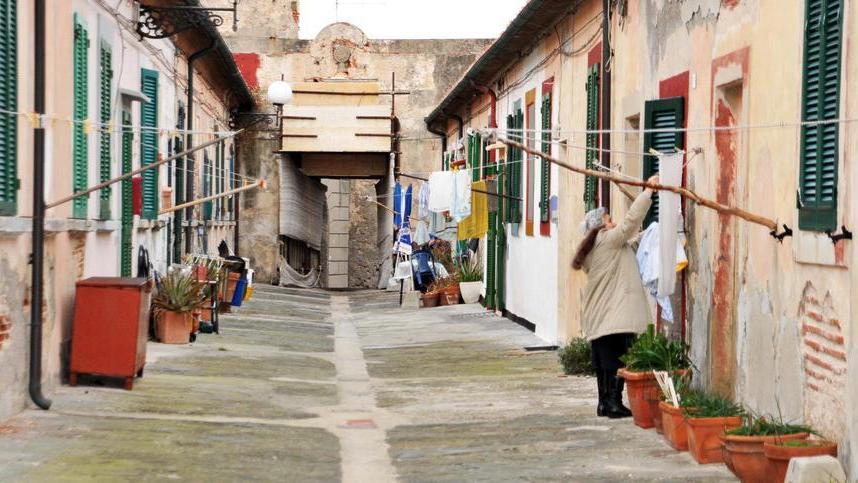 Case popolari, nuove regole e brusco calo di domande